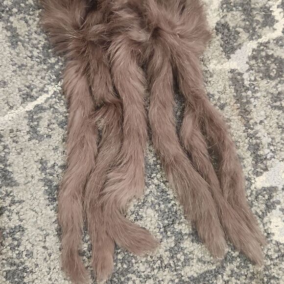 Platania Rabbit Fur Scarf - Picture 10 of 11